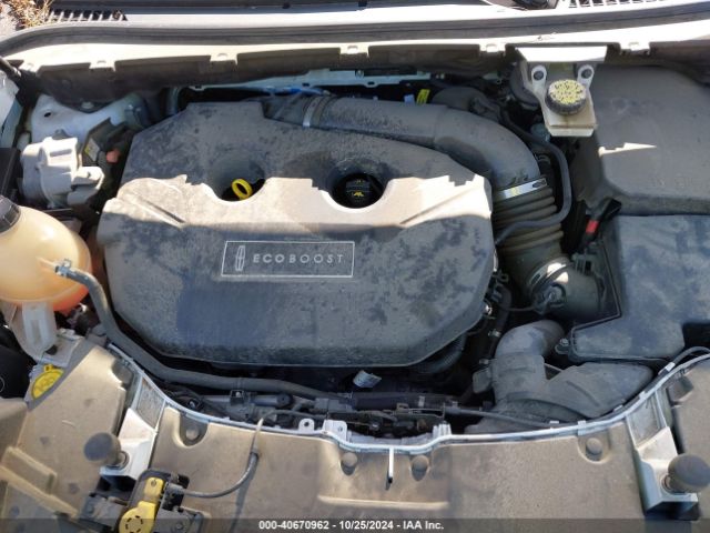 5LMCJ2C90HUL39824 Lincoln MKC SELECT