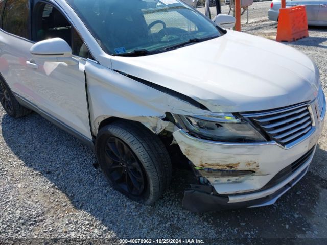 5LMCJ2C90HUL39824 Lincoln MKC SELECT