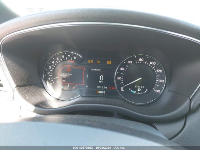 5LMCJ2C90HUL39824 Lincoln MKC SELECT