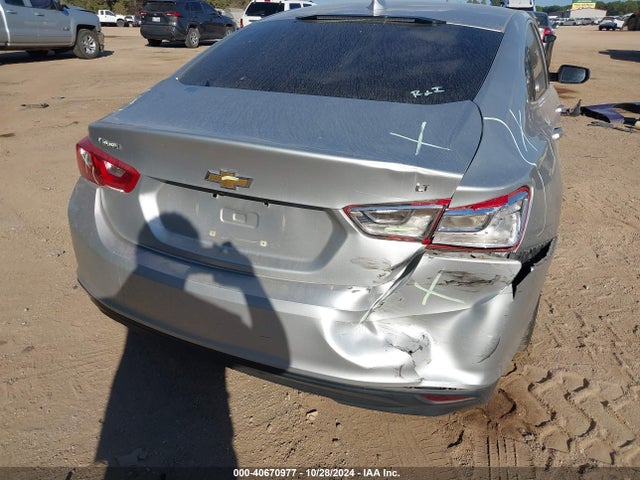 Chevrolet MALIBU LT 2018 1G1ZD5ST4JF229935 Image 6