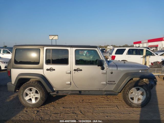 1C4BJWDG0GL124813 Jeep Wrangler Unlimited Sport
