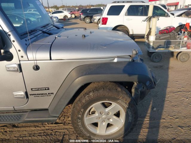 1C4BJWDG0GL124813 Jeep Wrangler Unlimited Sport