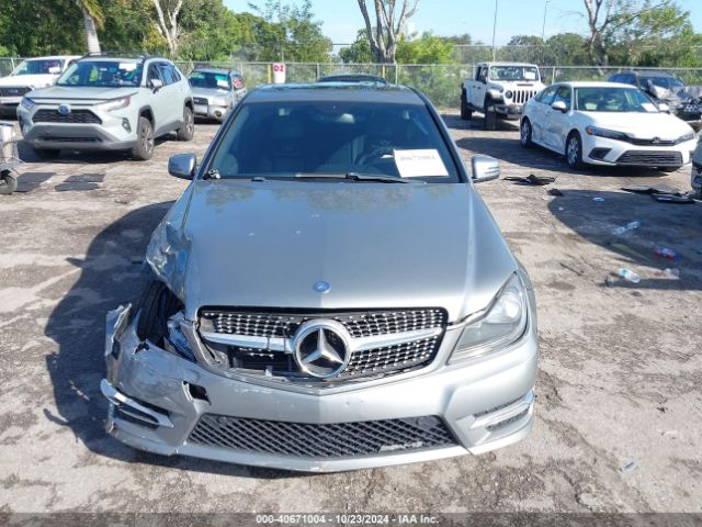 WDDGF8AB0ER318446 Mercedes-Benz C 300 Luxury 4matic/sport 4matic
