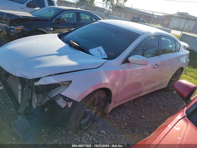 Nissan Altima 2.5 Sr 2017 1N4AL3AP9HC491791 Image 2
