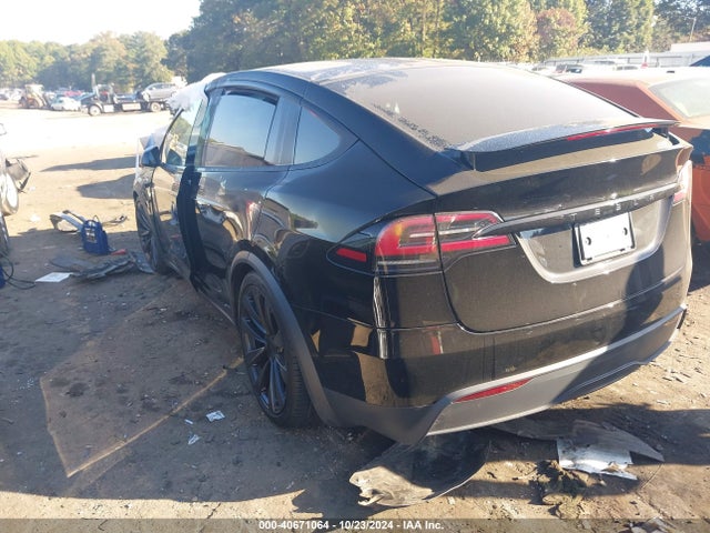 2023 TESLA MODEL X 7SAXCDE5XPF428996 Photo 2