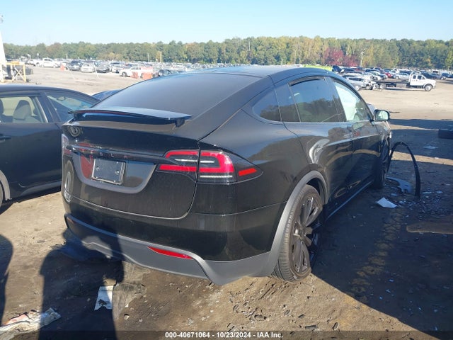 2023 TESLA MODEL X 7SAXCDE5XPF428996 Photo 3