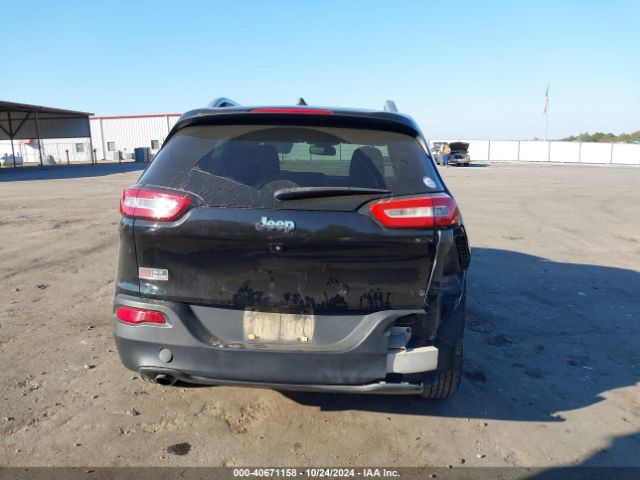 1C4PJLCB5JD574095 Jeep Cherokee Latitude Fwd