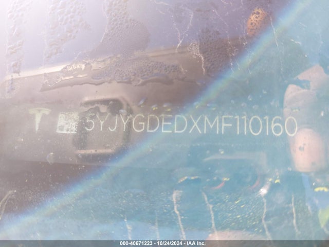 2021 TESLA MODEL Y 5YJYGDEDXMF110160 Photo 8
