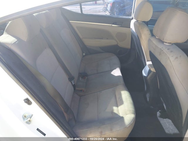 Hyundai ELANTRA SEL 2019 5NPD84LF0KH421157 Image 8