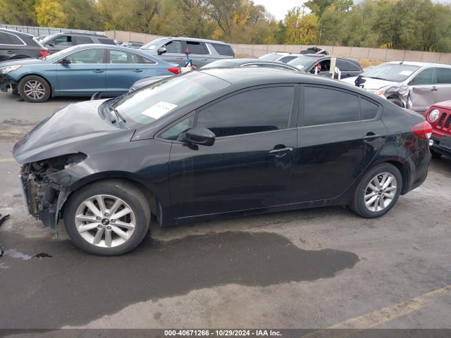 KIA FORTE LX 2017 3KPFL4A7XHE150897 Image 15