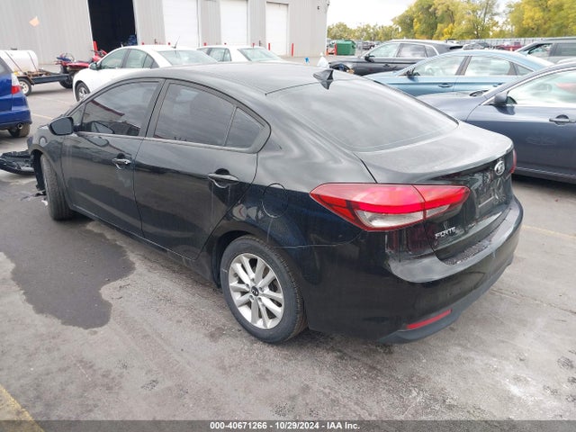 KIA FORTE LX 2017 3KPFL4A7XHE150897 Image 3
