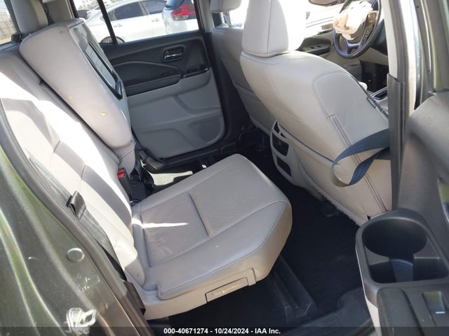 Honda Ridgeline Rtl-t 2017 5FPYK3F61HB033796 Image 8