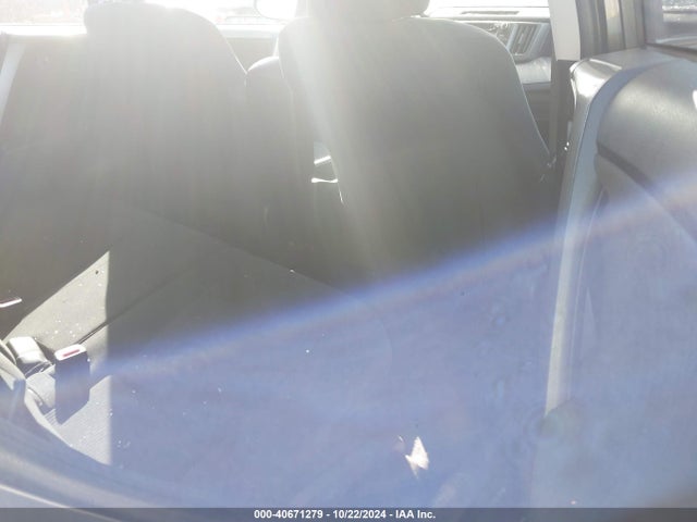 Toyota RAV4 LE 2018 JTMZFREV6JJ180322 Image 8