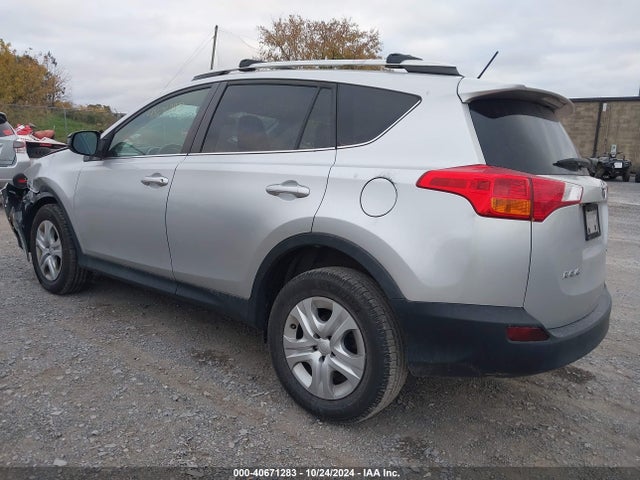 Toyota RAV4 LE 2014 2T3BFREV7EW193038 Image 3