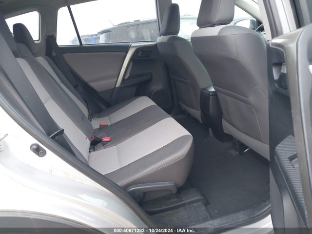 Toyota RAV4 LE 2014 2T3BFREV7EW193038 Image 7