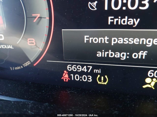 Audi A7 55 Premium 2019 WAUU2AF25KN041379 Image 16