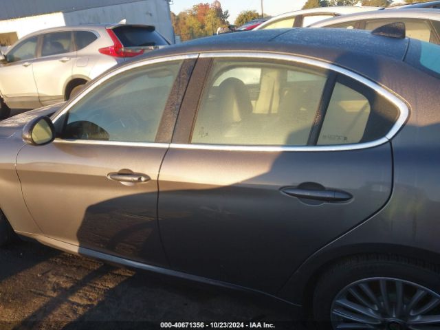ZARFAECN1J7568204 Alfa Romeo Giulia Ti Lusso Rwd