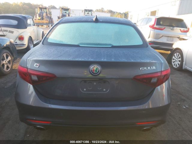 ZARFAECN1J7568204 Alfa Romeo Giulia Ti Lusso Rwd