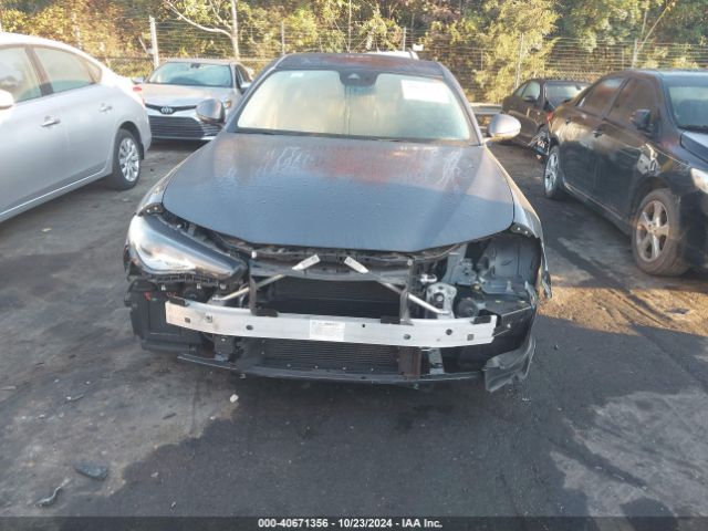 ZARFAECN1J7568204 Alfa Romeo Giulia Ti Lusso Rwd