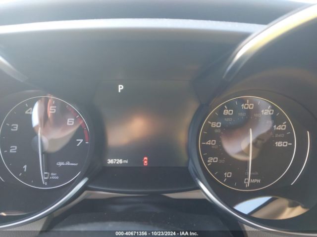 ZARFAECN1J7568204 Alfa Romeo Giulia Ti Lusso Rwd