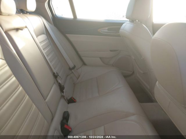 ZARFAECN1J7568204 Alfa Romeo Giulia Ti Lusso Rwd