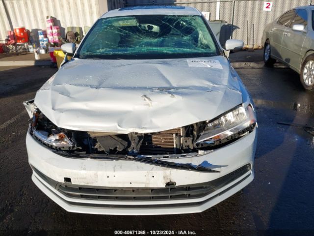 3VWDB7AJ7JM258099 Volkswagen Jetta