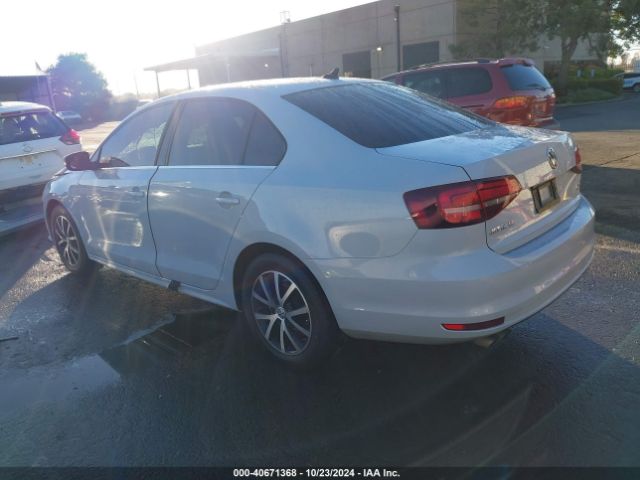 3VWDB7AJ7JM258099 Volkswagen Jetta