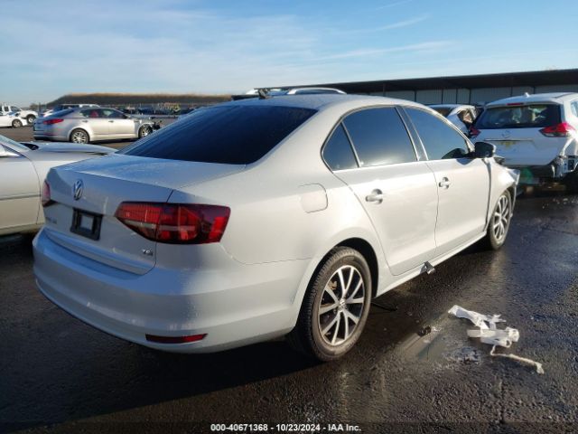 3VWDB7AJ7JM258099 Volkswagen Jetta