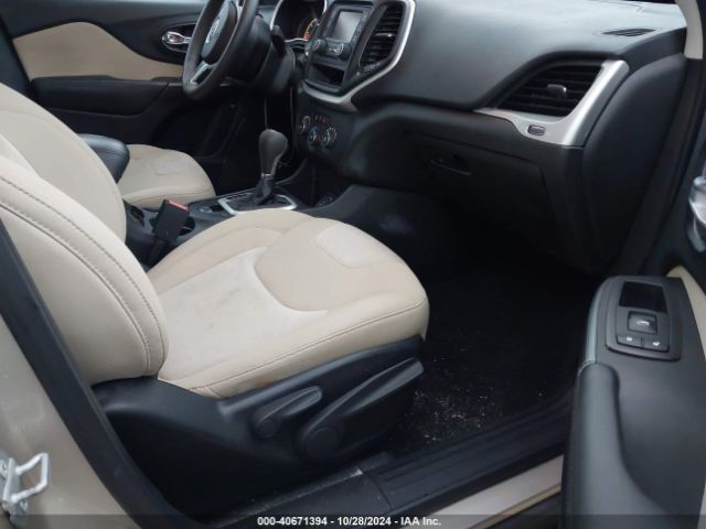 1C4PJLAB2FW781980 Jeep Cherokee Sport