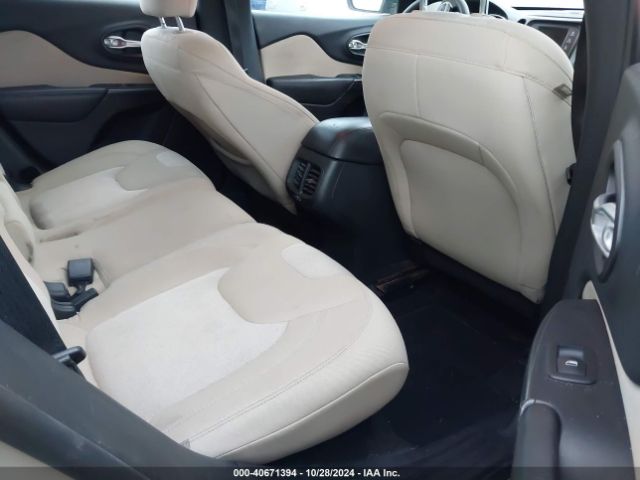 1C4PJLAB2FW781980 Jeep Cherokee Sport