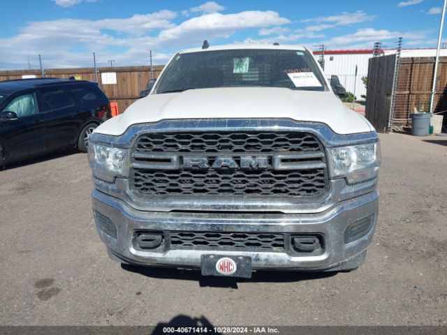 3C6UR5HJ6MG582826 RAM 2500 Tradesman  4x4 8' Box