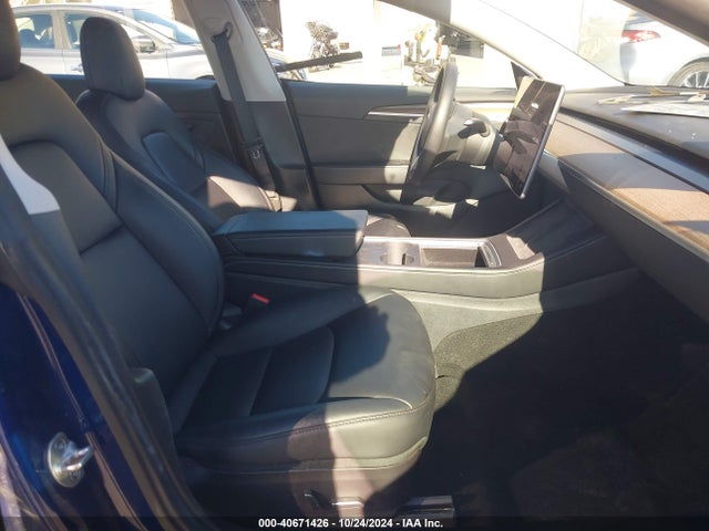 2022 TESLA MODEL 3 5YJ3E1EB8NF179086 Photo 4