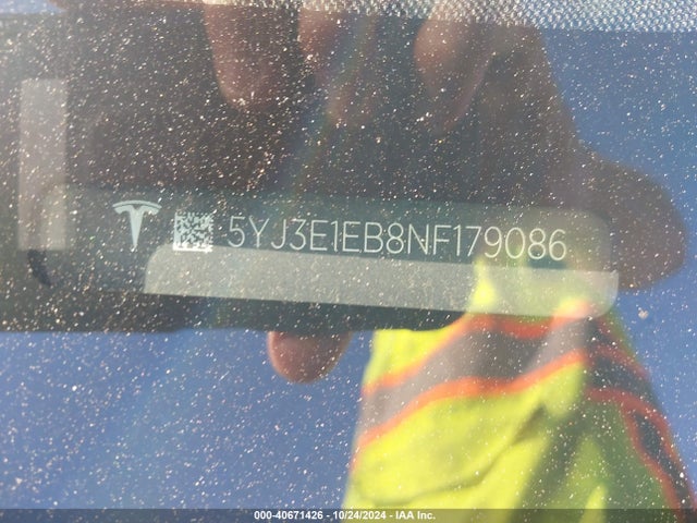 2022 TESLA MODEL 3 5YJ3E1EB8NF179086 Photo 8