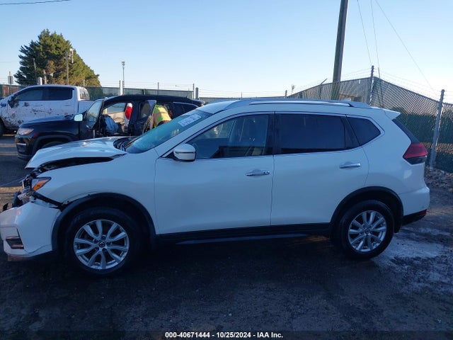 Nissan ROGUE SV 2018 JN8AT2MV4JW329395 Image 15