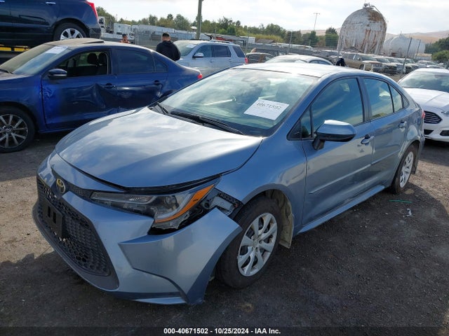 Toyota COROLLA LE 2022 JTDEPMAEXN3011595 Image 2
