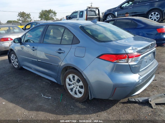 Toyota COROLLA LE 2022 JTDEPMAEXN3011595 Image 3