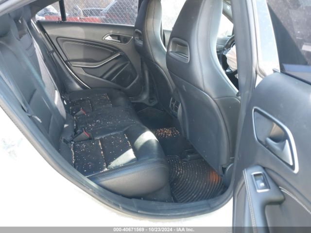 WDDSJ4GB8FN208469 Mercedes-Benz CLA 250 4MATIC
