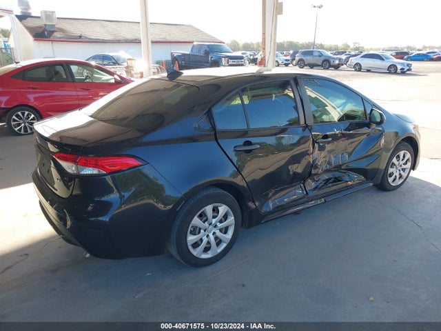 Toyota COROLLA LE 2021 JTDEPMAE9MJ124576 Image 4