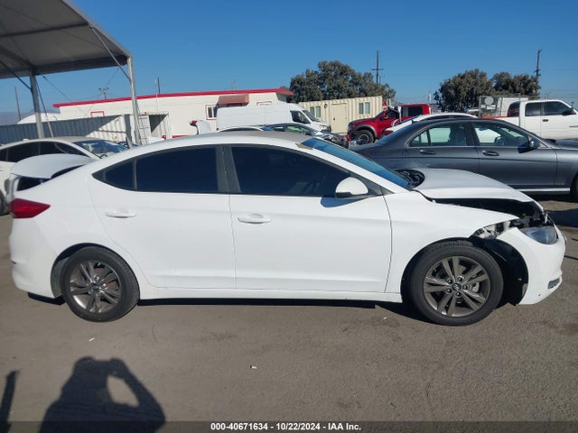 Hyundai ELANTRA SE 2017 5NPD84LF7HH031830 Image 13