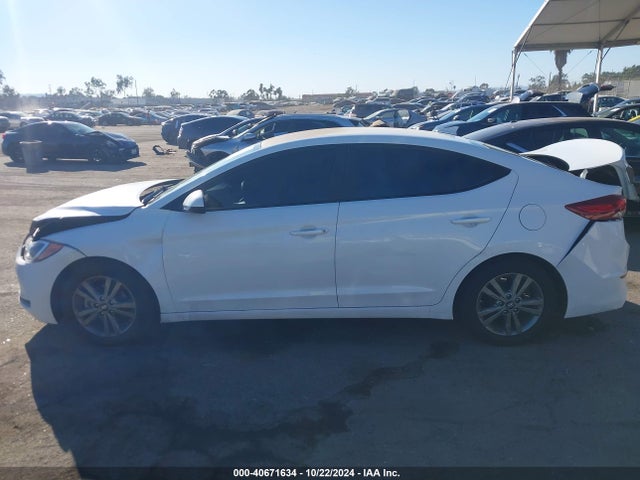 Hyundai ELANTRA SE 2017 5NPD84LF7HH031830 Image 14