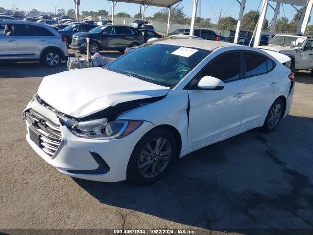 Hyundai ELANTRA SE 2017 5NPD84LF7HH031830 Image 2