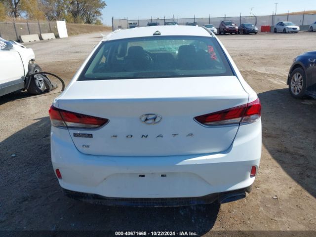 5NPE24AF0JH602282 Hyundai SONATA SE