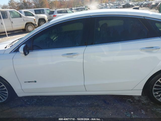 3FA6P0RU1HR360035 Ford Fusion Hybrid Titanium