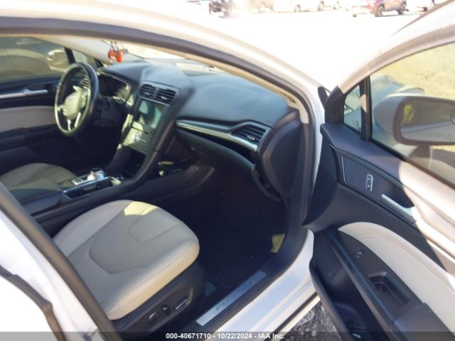 3FA6P0RU1HR360035 Ford Fusion Hybrid Titanium