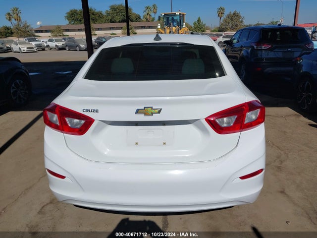 Chevrolet Cruze Ls Auto 2017 3G1BC5SM0HS561390 Image 17