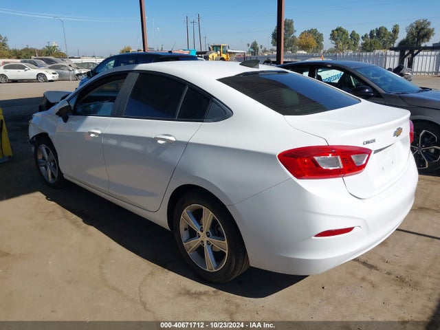 Chevrolet Cruze Ls Auto 2017 3G1BC5SM0HS561390 Image 3