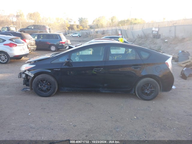 Toyota Prius 2015 JTDKN3DU1F0400361 Image 14