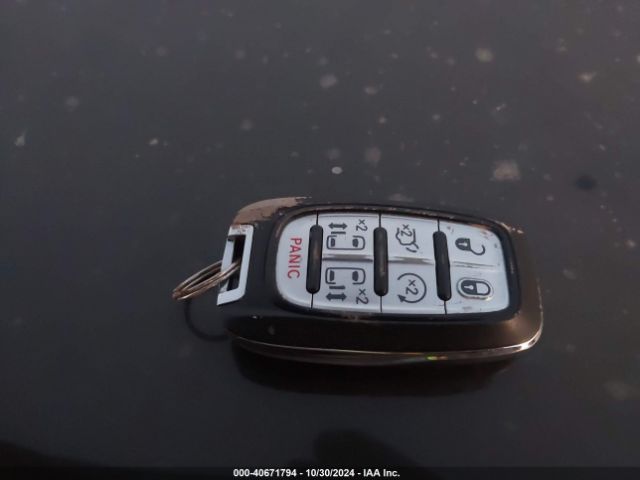 2C4RC1FG6KR575737 Chrysler Pacifica Touring Plus