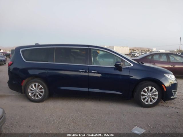 2C4RC1FG6KR575737 Chrysler Pacifica Touring Plus