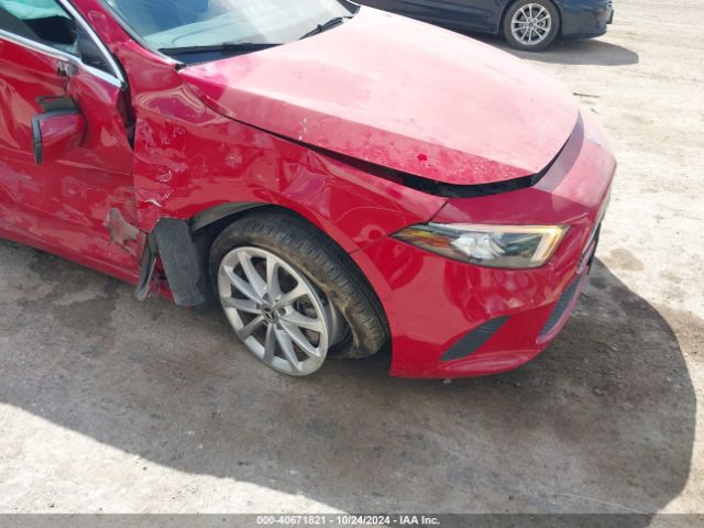 WDD3G4EB5KW026268 Mercedes-Benz A 220